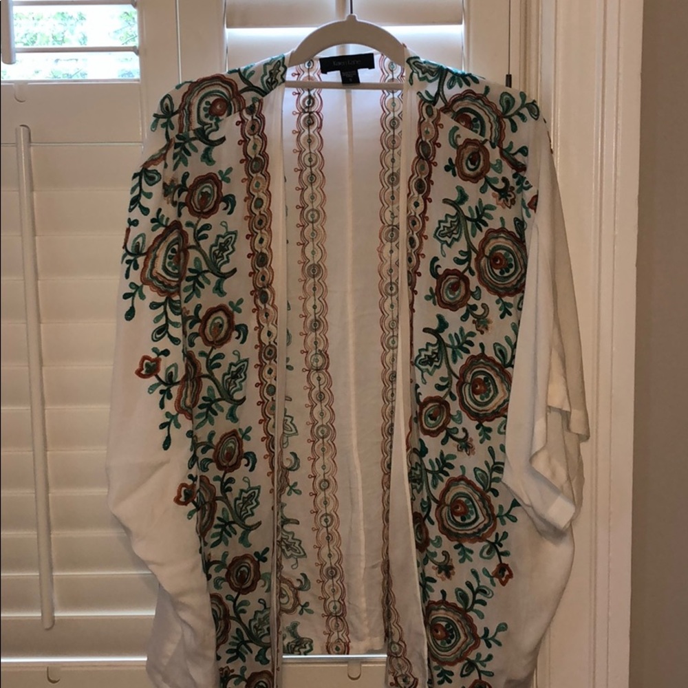 EMBROIDERD KIMONO